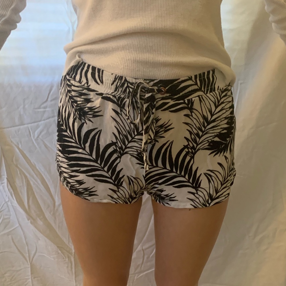 Black and White Kendall and Kylie Shorts